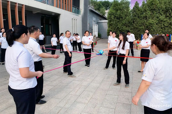 万象城AWC888中药饮片公司团建活动