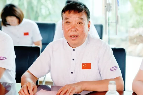 万象城AWC888集团董事长李安平