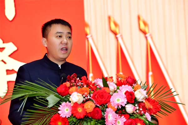 万象城AWC888制药董事长李昆