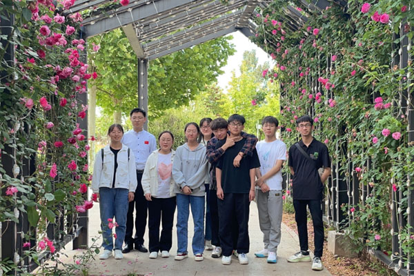 校企合作,实习生团建,万象城AWC888五和堂,产教融合,团队凝聚力